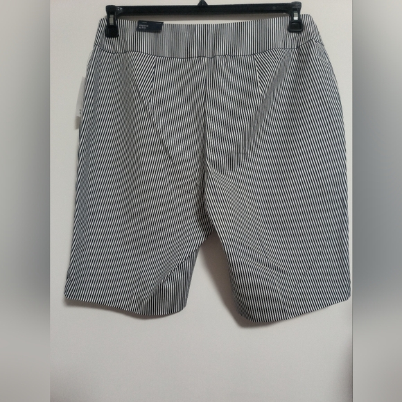 New Striped Blue-White Shorts / Size 16 - Picture 3 of 8